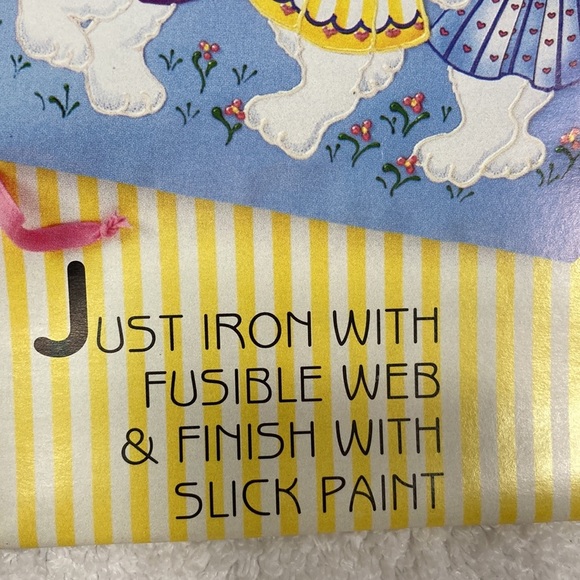 Daisy Kingdom Bunches of Bunnies Fabric Applique 6270 From 1990s Iron On - Picture 2 of 6